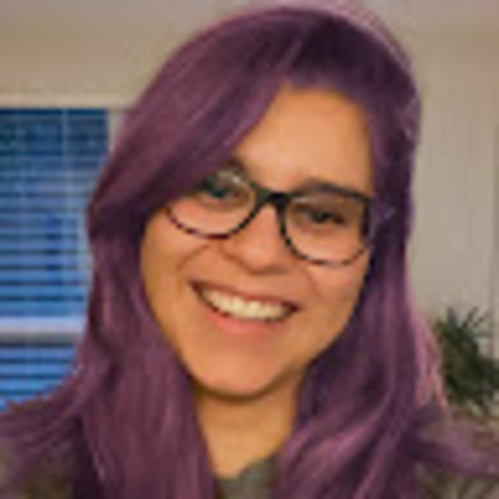Meet your Posher, Priscila